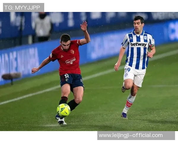 西甲激战：拜仁狂胜莱比锡五球大捷神扑时刻点燃全场激情