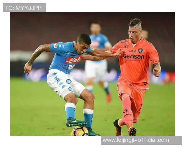 意甲焦点战那不勒斯与切尔西握手言和争议判罚引发全场热议