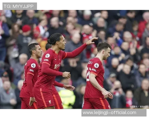 欧联杯激战：拜仁逆转利物浦乌龙球成关键时刻引发全场狂欢