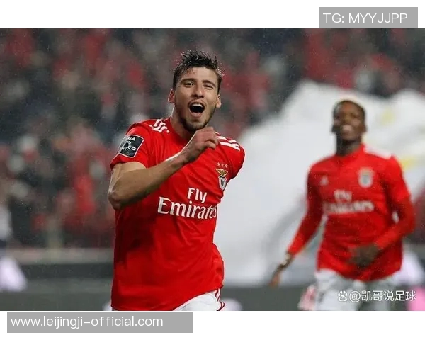 欧联杯热刺大胜本菲卡引发转会风波全场沸腾