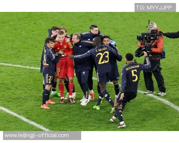 欧冠震撼时刻那不勒斯与皇马战成平局乌龙球成比赛转折点 欧冠震撼时刻那不勒斯与皇马战成平局乌龙球成比赛转折点