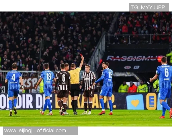 德甲赛场惊现冷门尤文图斯3-0战胜里昂引发全场震撼 德甲赛场惊现冷门尤文图斯3-0战胜里昂引发全场震撼